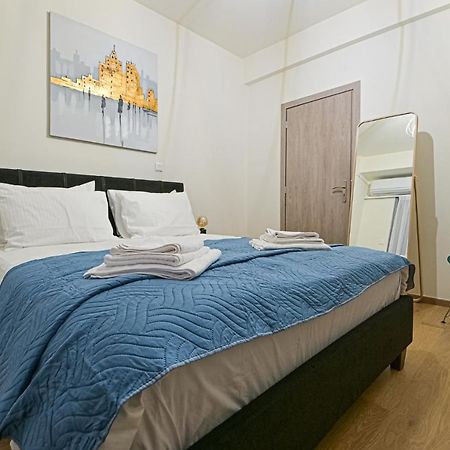 Areos Comfort Living Apartment - Alexandras Ave 72 Athena Bagian luar foto