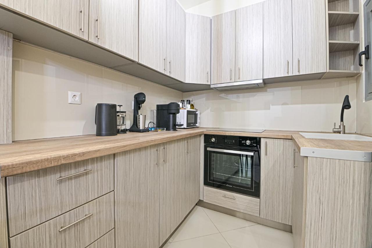 Areos Comfort Living Apartment - Alexandras Ave 72 Athena Bagian luar foto