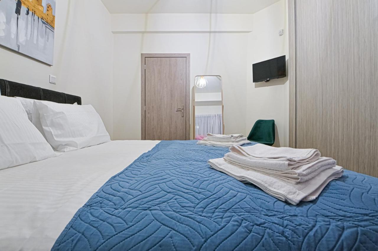 Areos Comfort Living Apartment - Alexandras Ave 72 Athena Bagian luar foto